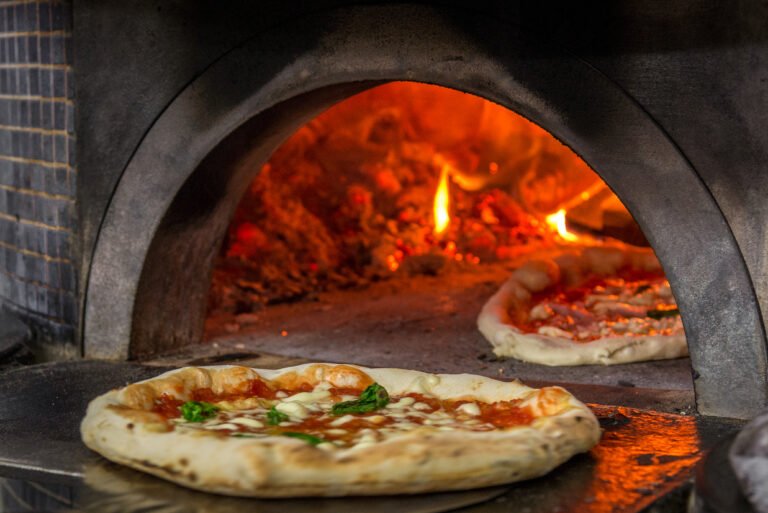 Pizza in Italian Society: Festivals, Traditions, and Everyday Life
