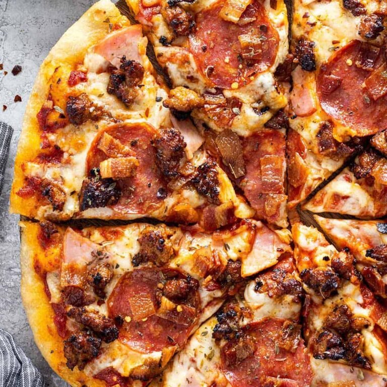 Exploring the Meat Delight Pizza: A Carnivore’s Dream