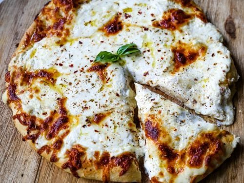 How to Make Italian White Pizza